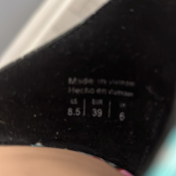 Call it spring flower heels - Picture 5 of 6